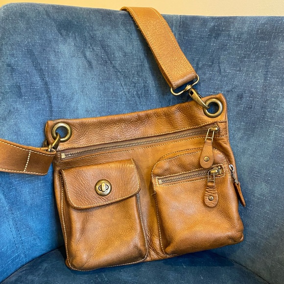 Roots Handbags - Roots Leather Crossbody Bag